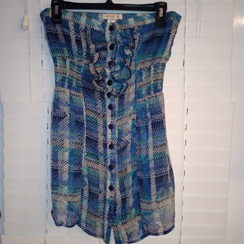 Arden B. Size Small Sexy Sleeveless Sheer Top